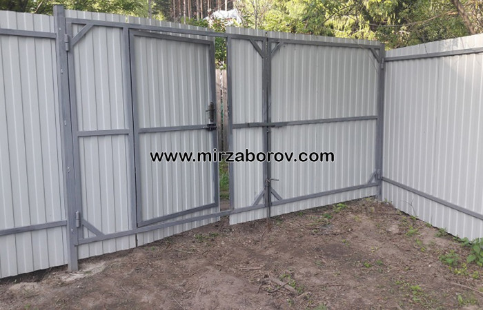№ 90011 Ворота из профнастила Заварзино