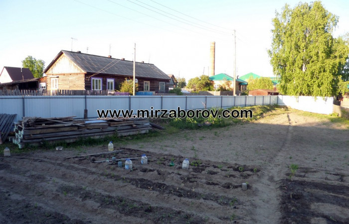 №7002 Забор из сетки рабицы в д. Моряковский затон